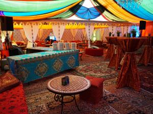 Mosaik Beistelltisch rund / eckig 1